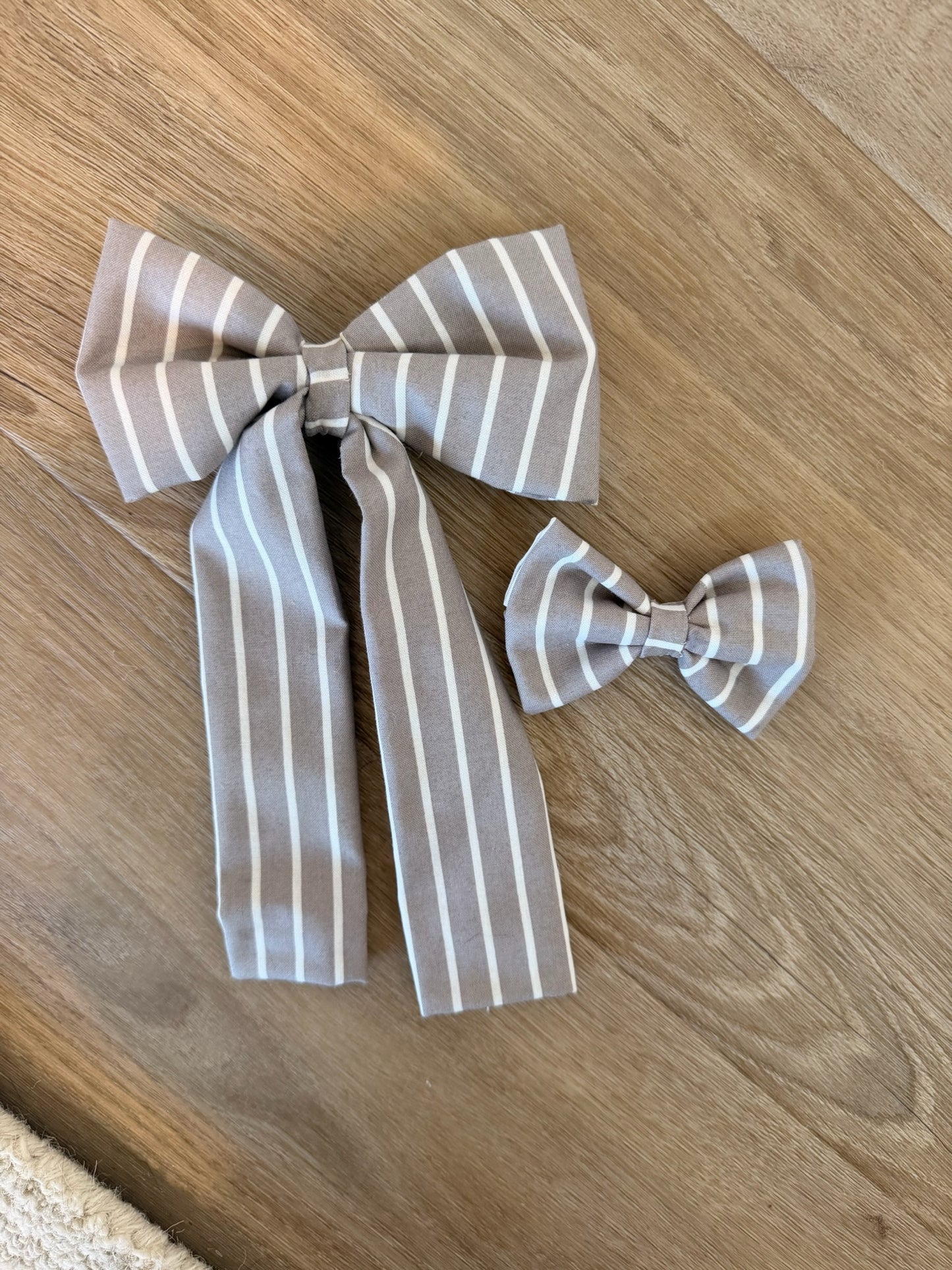 The Coastal - Statement Bow (Taupe Stripe)